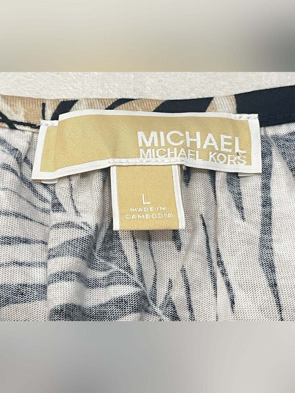 Michael Kors Women's Black and Tan Fall Palm-Leaf Print Bell-Sleeve Top Large - Picture 6 of 16
